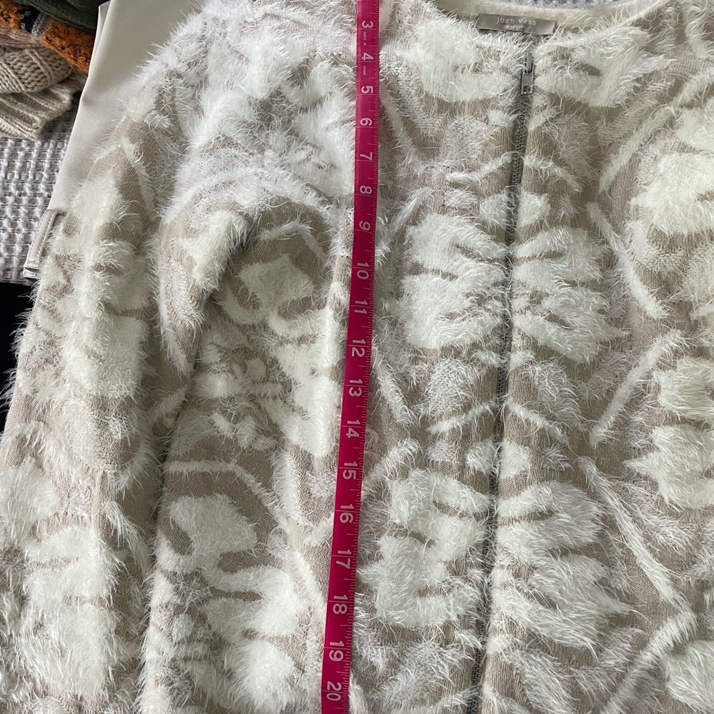 Joan Vass Cardigan Sweater - Picture 4 of 8